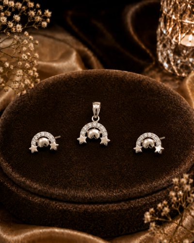 Picture of 925 Silver Crystal Rainbow Star Pendant & Earrings Set