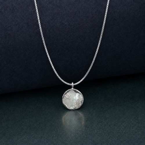 Picture of 925 Sterling Silver Mother of Pearl Star Pendant