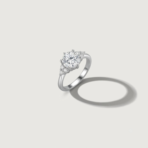 Picture of 925 Silver Solitaire Ring