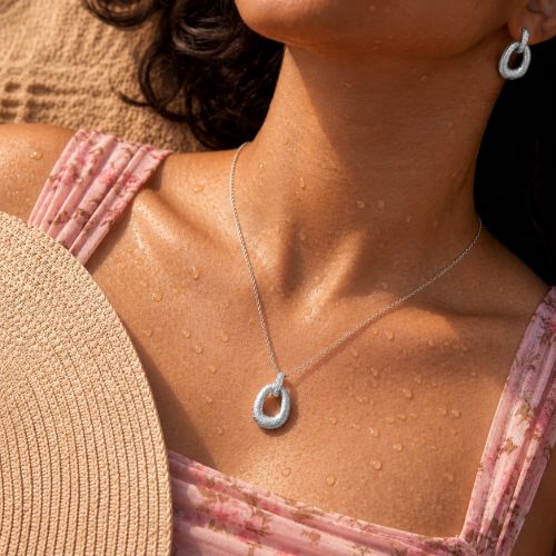 Picture of 925 Silver Textured Oval Pendant & Stud Earrings Set
